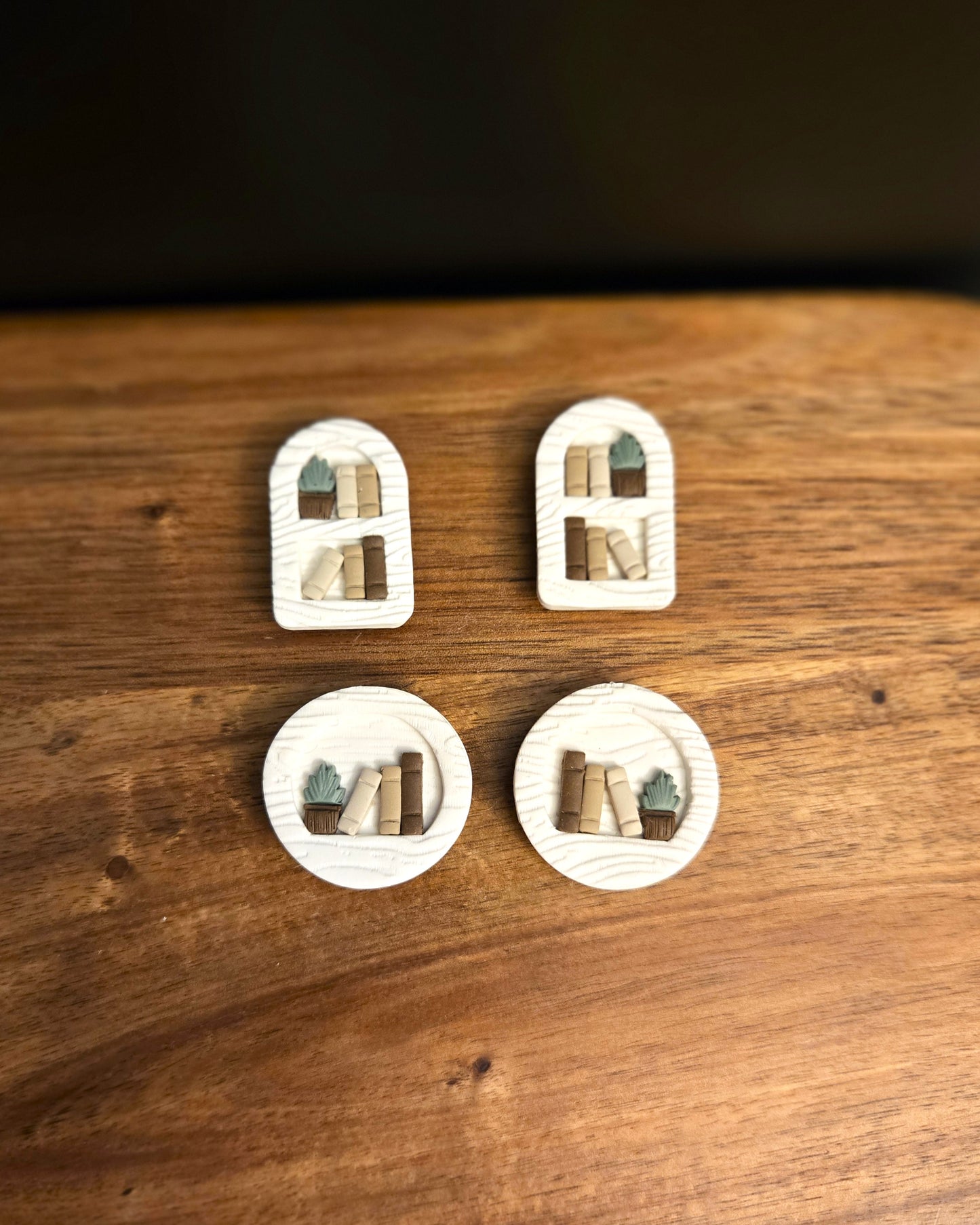 Bookshelf Magnet