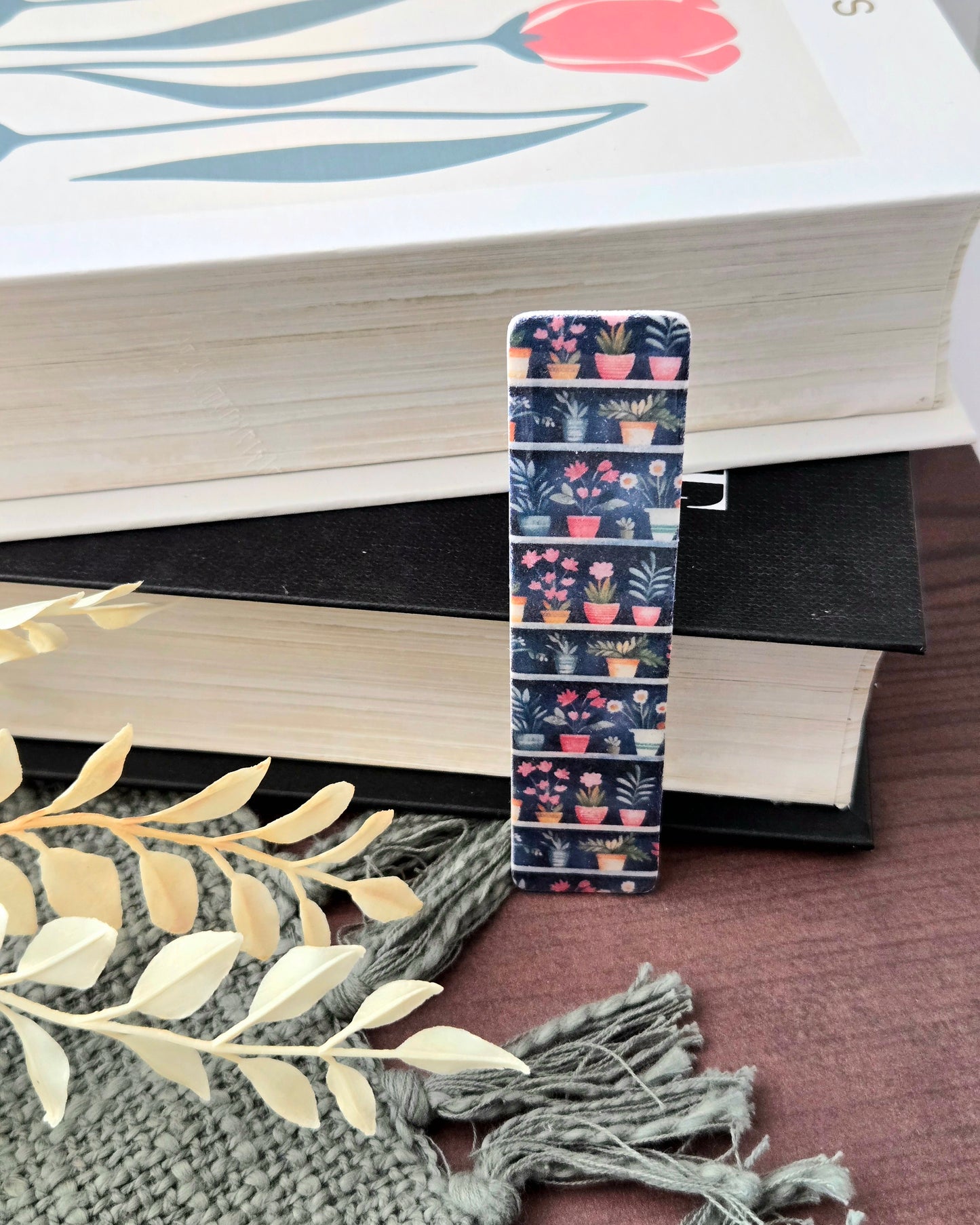 Bookshelf Bookmark