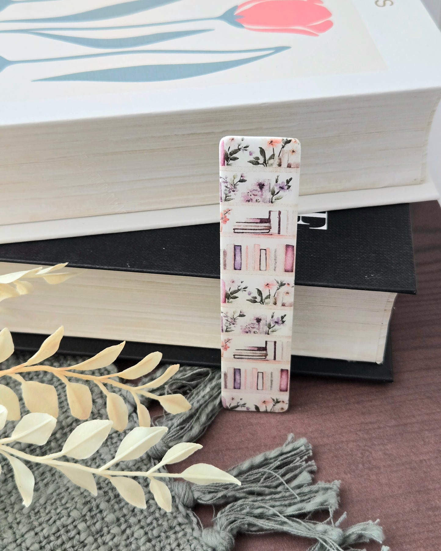 Bookshelf Bookmark