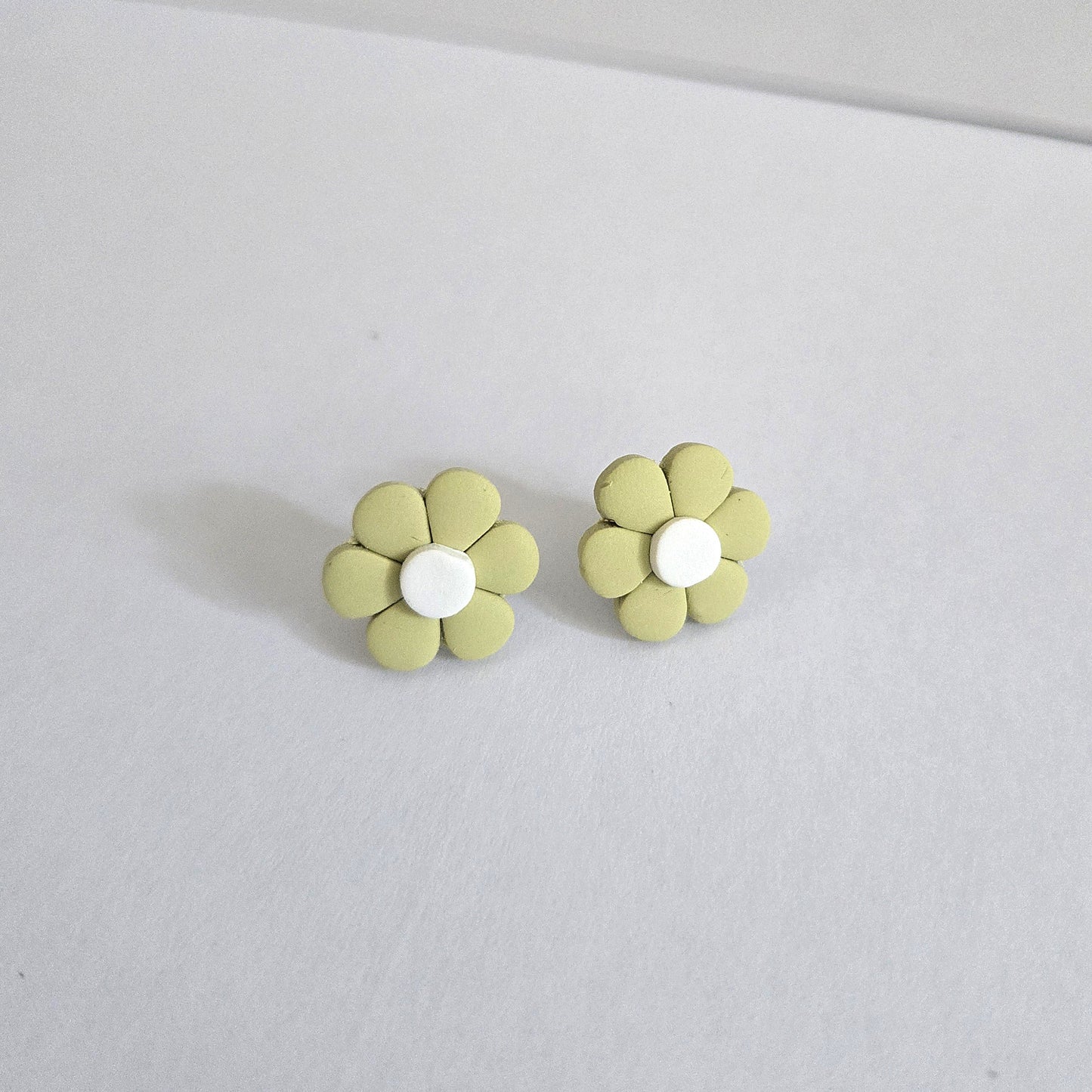 Spring Daisies | Polymer Clay Earrings